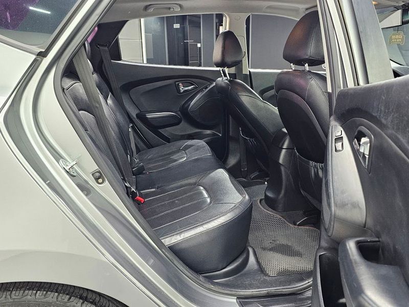 2012 Hyundai Tucson Diesel 4WD LX20 Premier photo 12