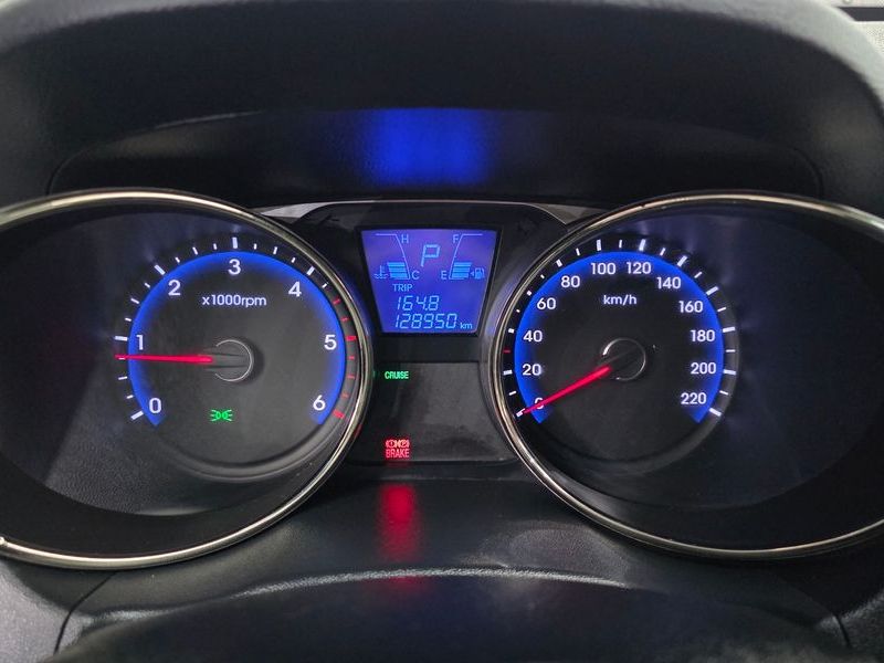 2013 Hyundai Tucson Diesel 2WD LX20 Luxury photo 8