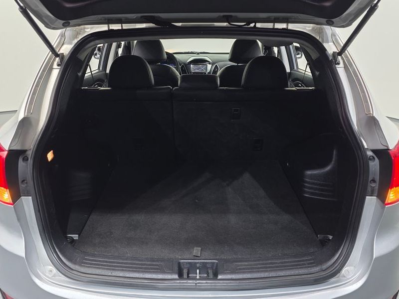 2013 Hyundai Tucson Diesel 2WD LX20 Luxury photo 20