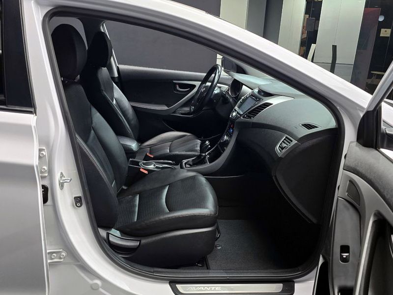 2014 Hyundai Avante 1.6 GDi Modern Standard photo 10