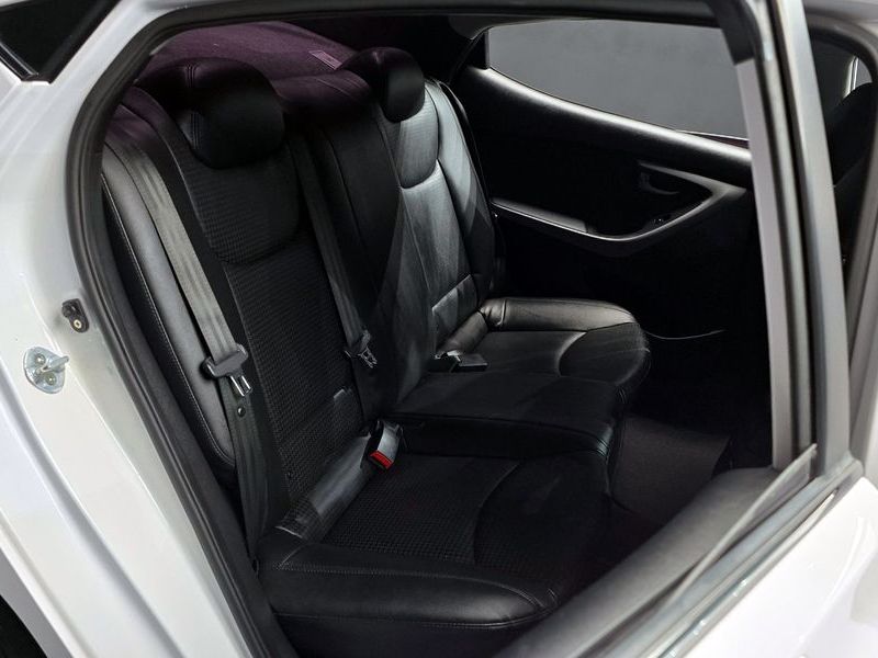 2014 Hyundai Avante 1.6 GDi Modern Standard photo 12