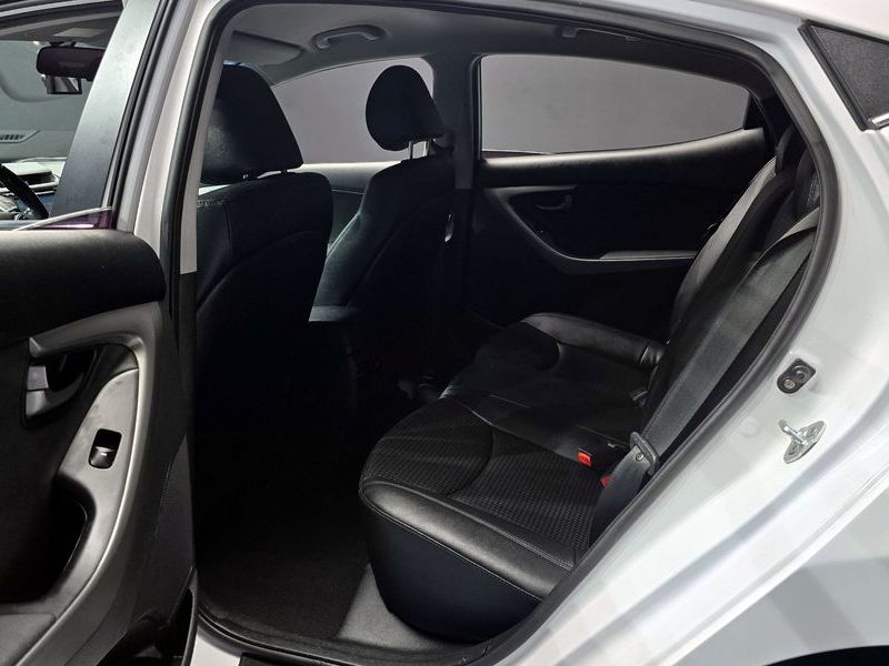 2014 Hyundai Avante 1.6 GDi Modern Standard photo 13