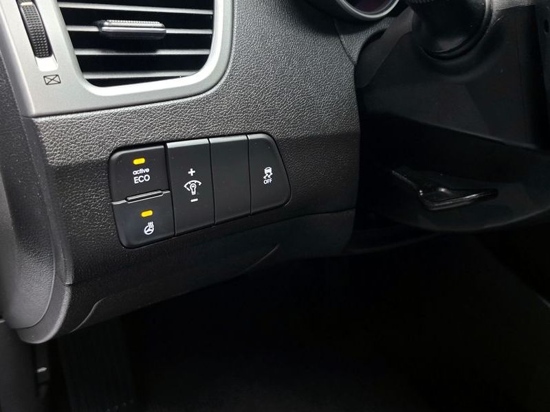 2014 Hyundai Avante 1.6 GDi Modern Standard photo 15