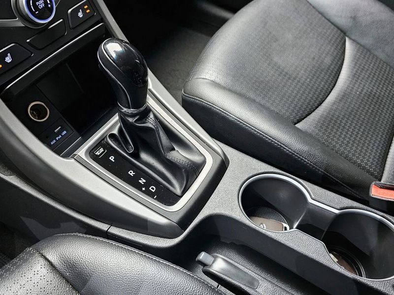 2015 Hyundai Avante 1.6 GDi Modern Standard photo 9