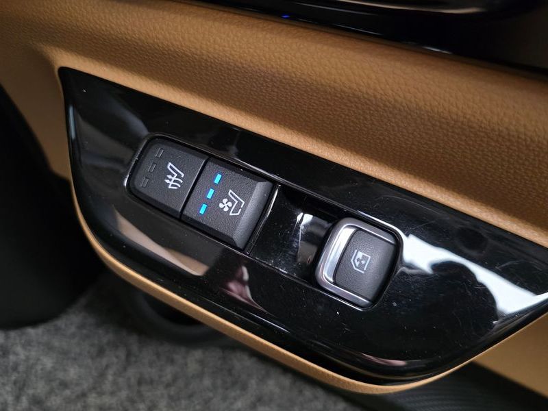2022 Kia Carnival 9-Seater Noblesse photo 18