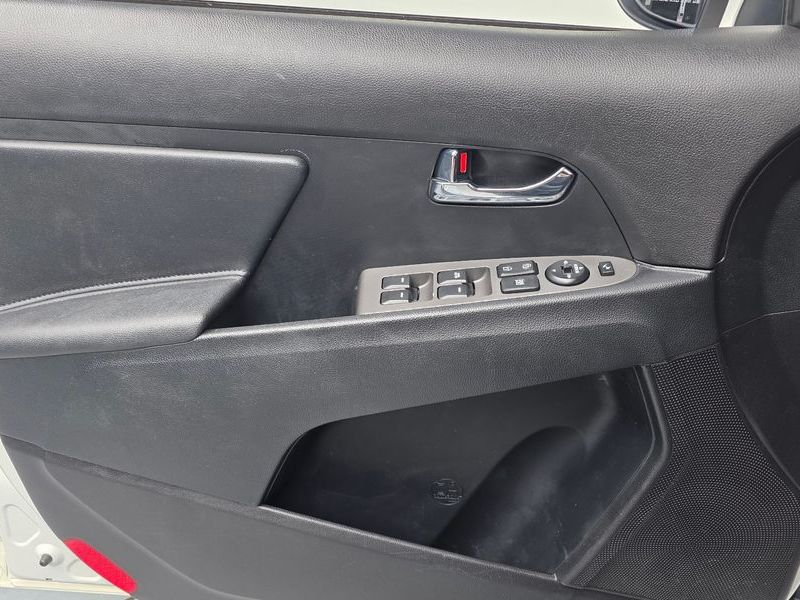 2015 Kia Sportage Diesel 2WD Prestige photo 24