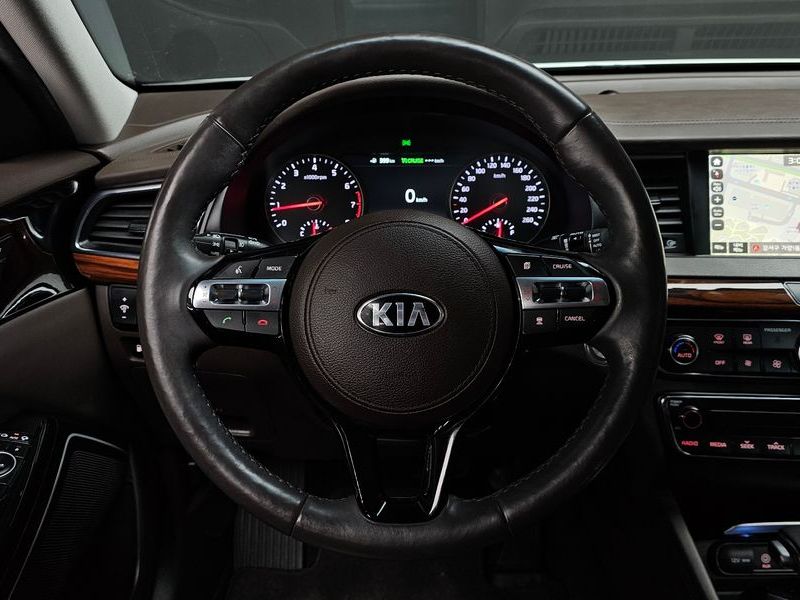 2017 Kia K7 2.4 GDI Limited photo 13