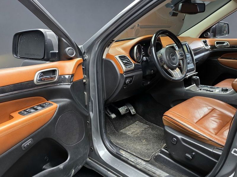 2012 Jeep Grand Cherokee 3.0 Diesel Overland WK2 photo 11