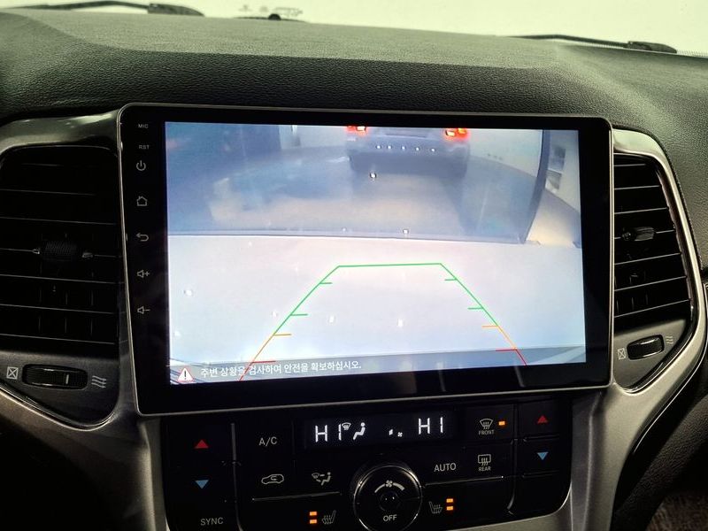 2013 Jeep Grand Cherokee 3.0 Diesel Laredo WK2 photo 14