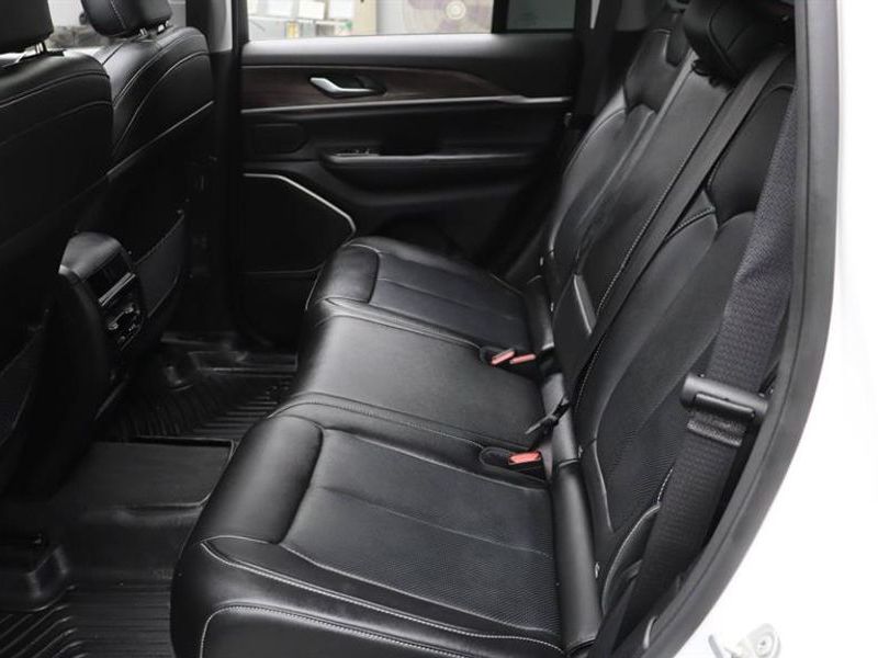2023 Jeep Grand Cherokee 3.6 Limited WK2 photo 15