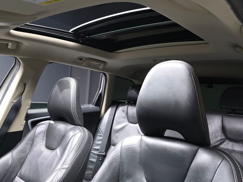 2013 Volvo XC60 T6 R-Design 1st photo 19