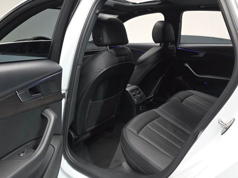 2019 Audi A4 40 TFSI Premium photo 11