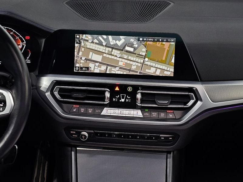 2022 BMW 3 Series 320d Touring M Sport photo 14