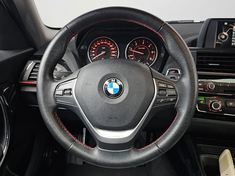 2016 BMW 1시리즈 118d Sport 5Door photo 12