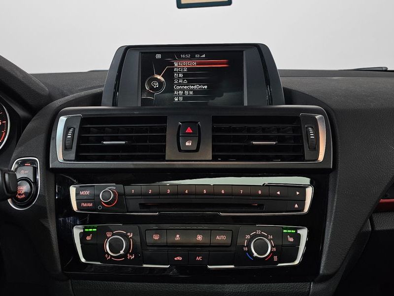 2016 BMW 1시리즈 118d Sport 5Door photo 13