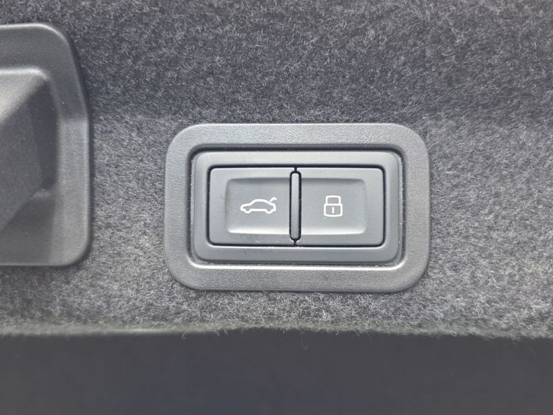 2022 Audi A6 45 TFSI Quattro Premium photo 20