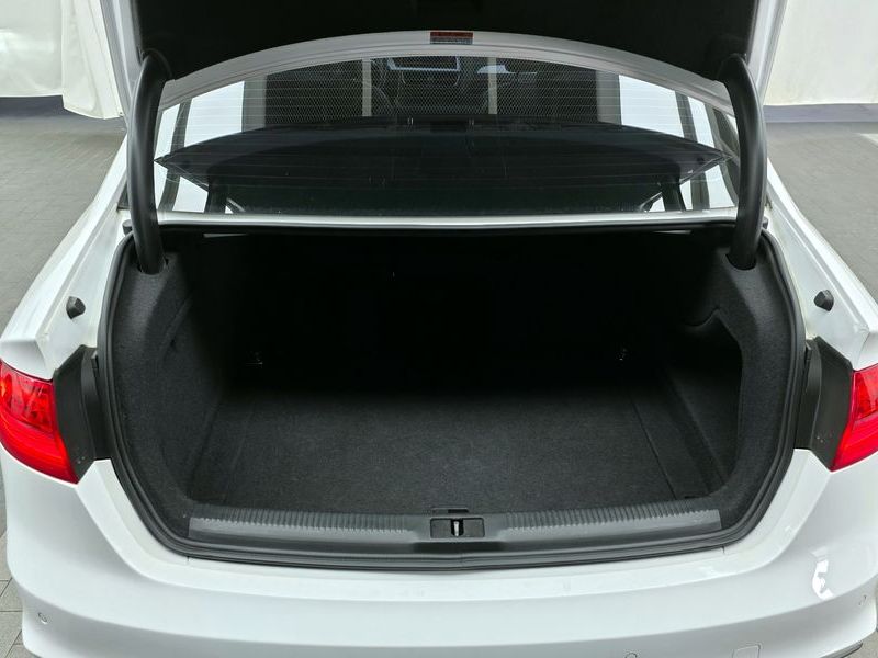 2015 Audi A4 35 TDI Quattro Dynamic B8 photo 20