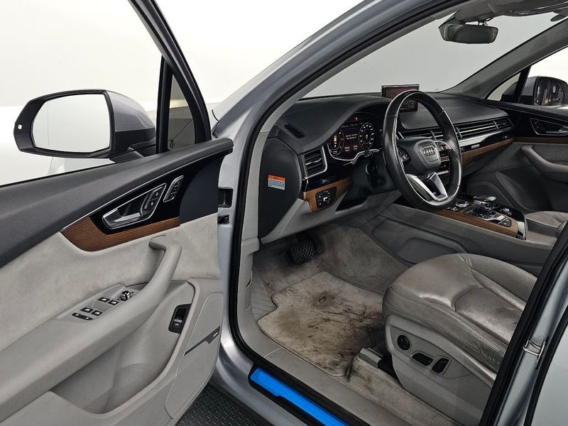 2016 Audi Q7 35 TDI Quattro Premium Tech photo 11