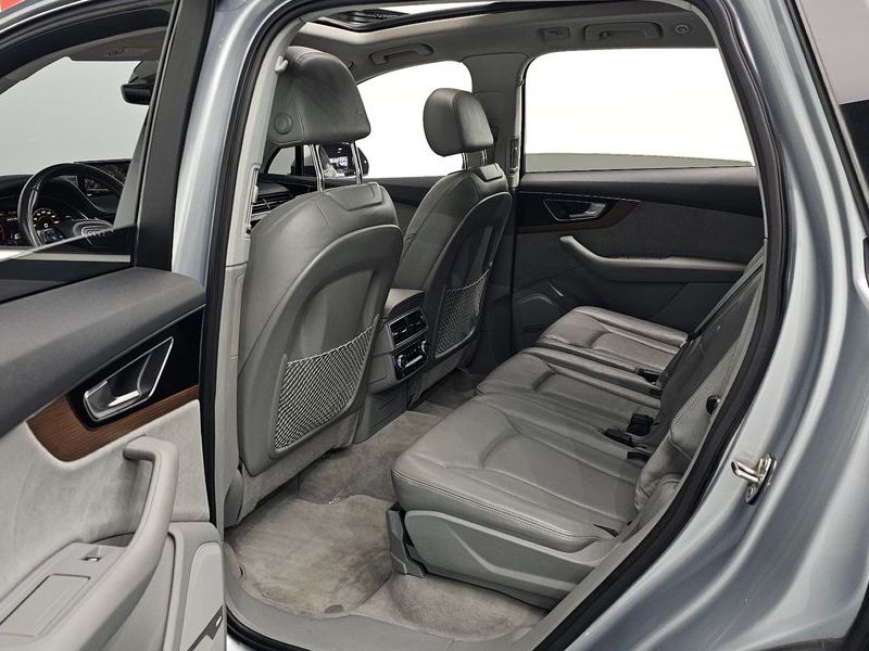 2016 Audi Q7 35 TDI Quattro Premium Tech photo 12