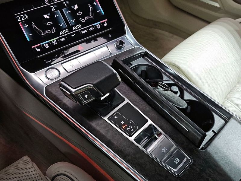 2020 Audi A7 50 TDI Quattrp Premium photo 9