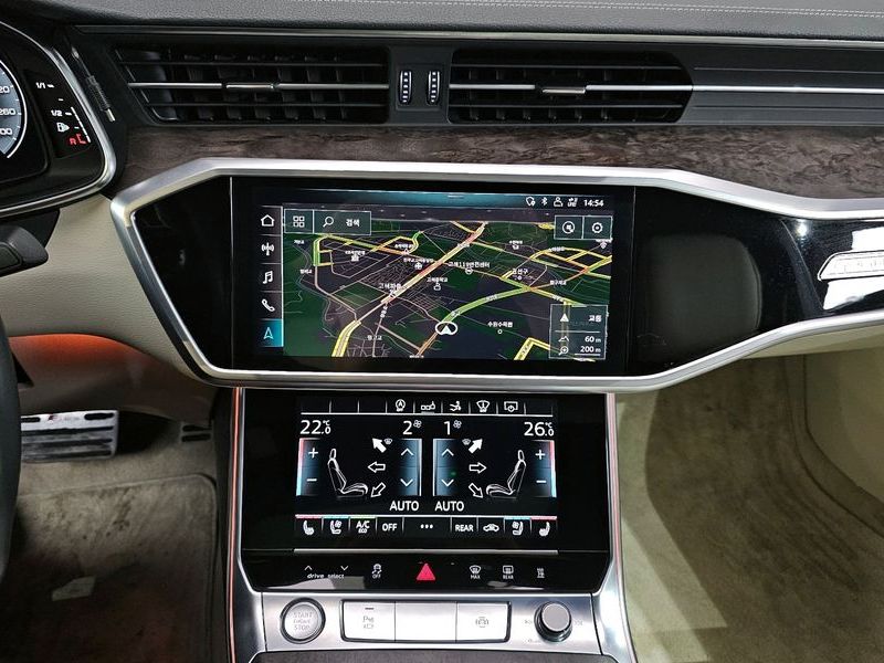 2020 Audi A7 50 TDI Quattrp Premium photo 14