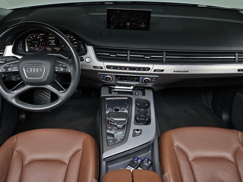 2019 Audi Q7 45 TFSI Quattro photo 7