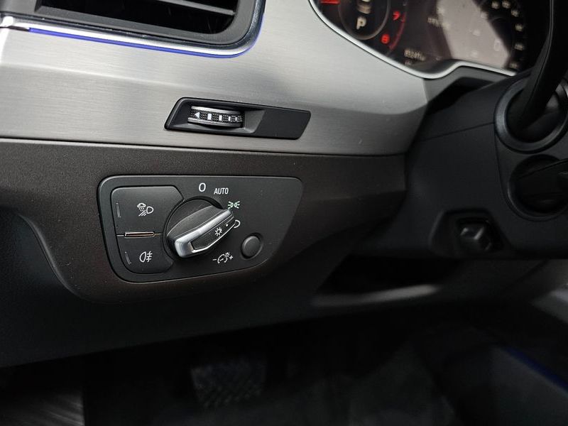 2019 Audi Q7 45 TFSI Quattro photo 17