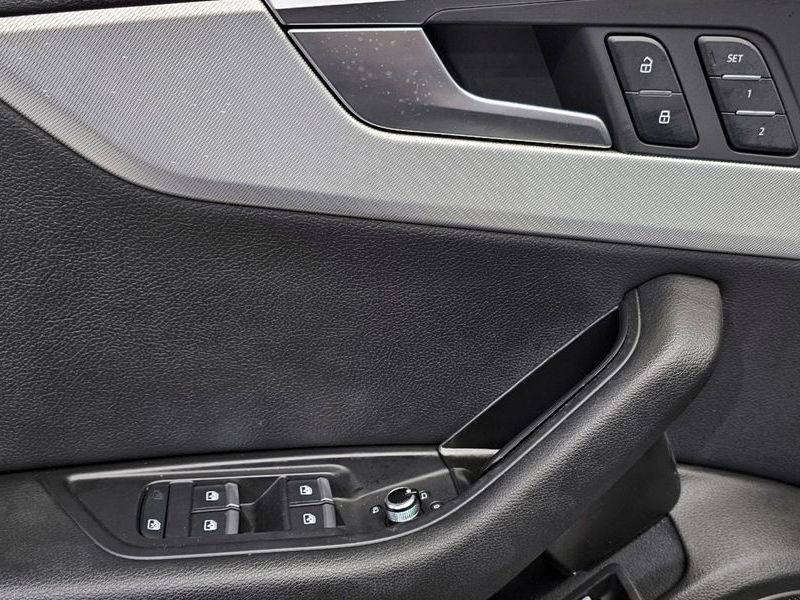 2018 Audi A4 35 TDI Quattro photo 14