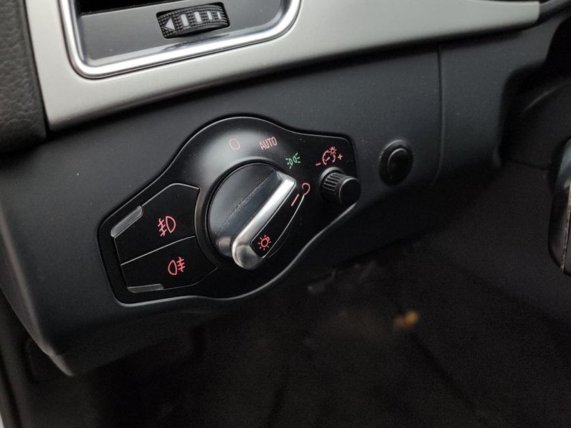 2012 Audi A4 2.0 TDI B8 photo 17
