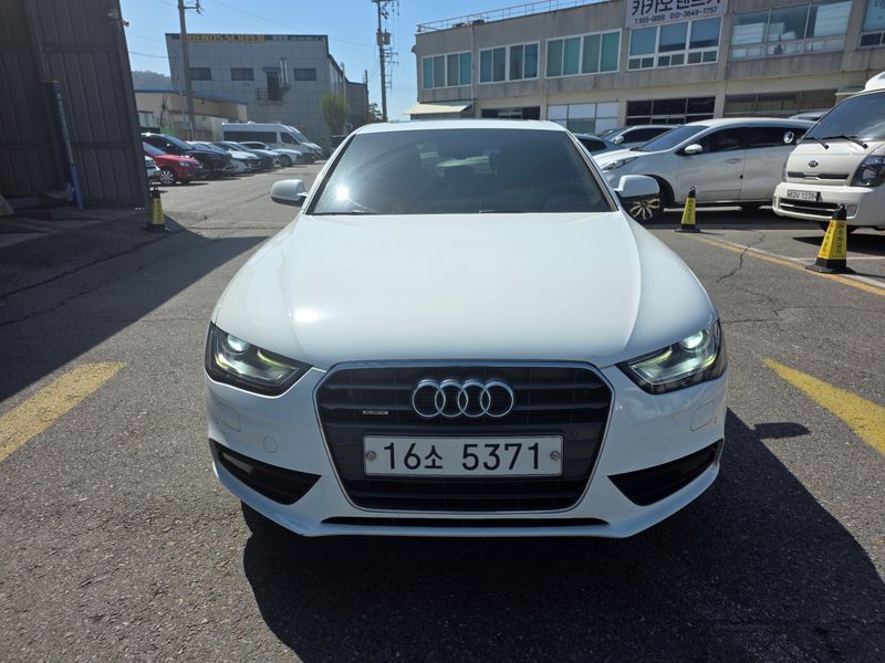 2014 Audi A4 2.0 TDI Quattro Dynamic B8 photo 1