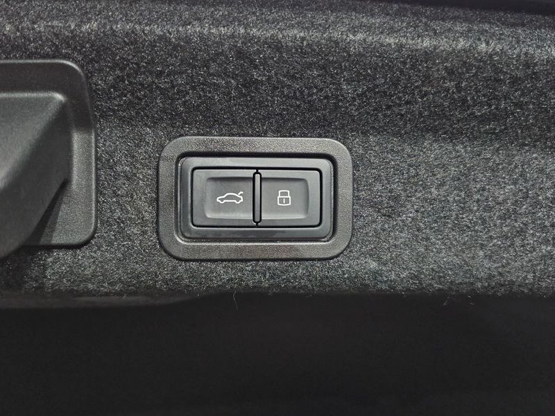 2022 Audi A6 40 TDI Premium photo 29
