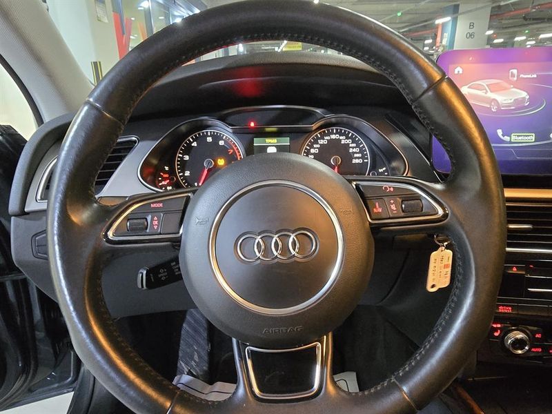2013 Audi A4 2.0 TFSI Quattro Dynamic B8 photo 9