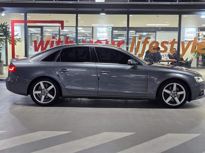 2013 Audi A4 2.0 TFSI Quattro Dynamic B8 photo 19