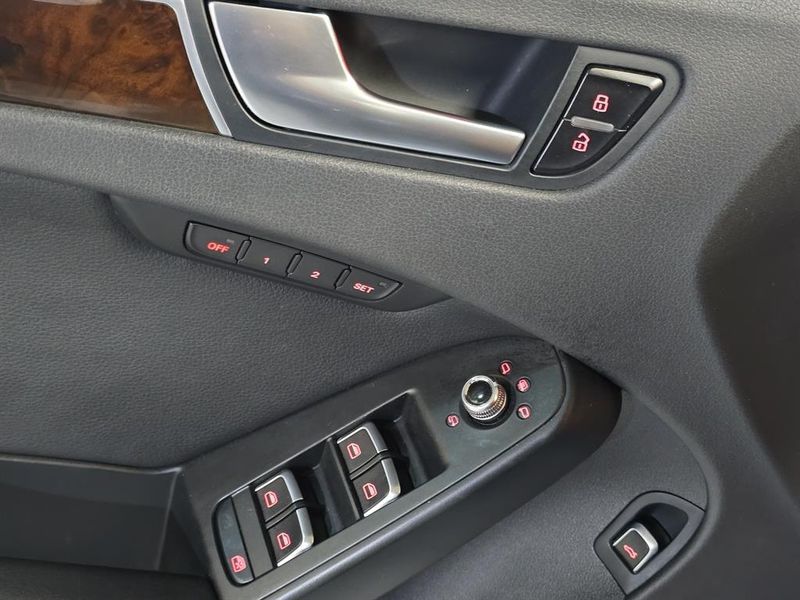 2013 Audi A4 2.0 TFSI Quattro Dynamic B8 photo 20