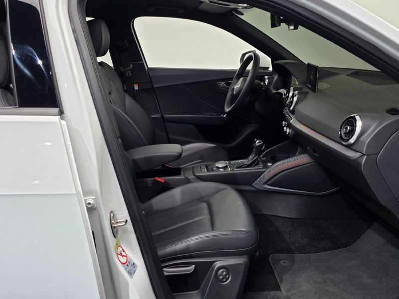 2023 Audi Q2 35 TDI Premium photo 16