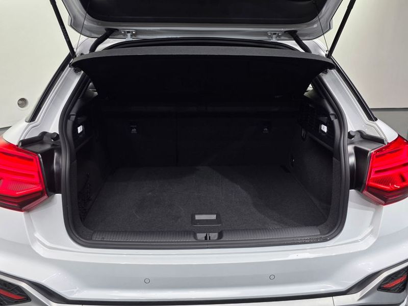 2023 Audi Q2 35 TDI Premium photo 19