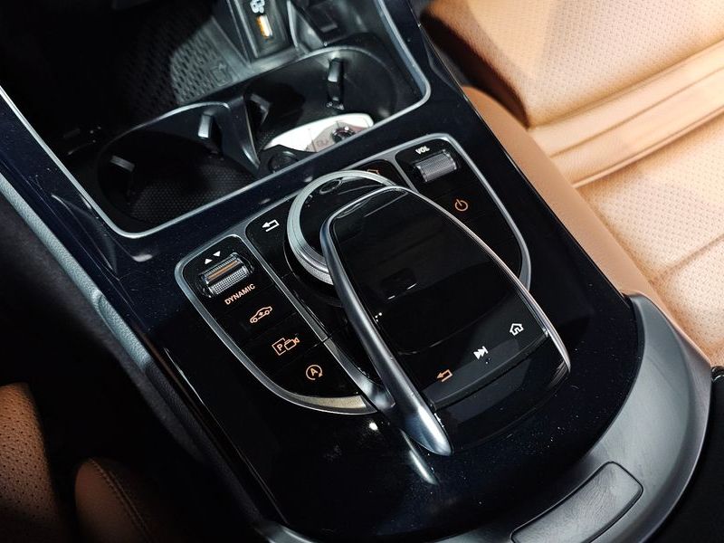 2019 Mercedes-Benz C-Class C220 d 4MATIC Coupe photo 18