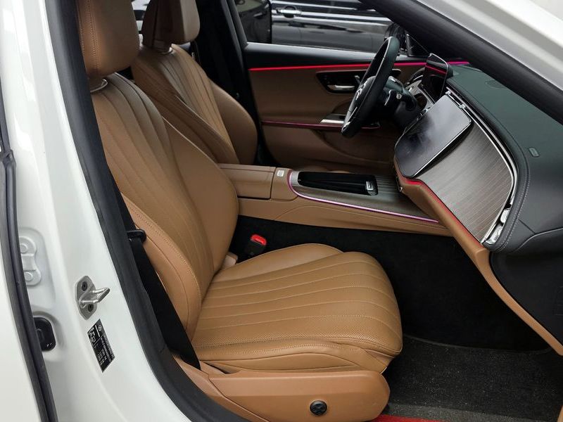 2024 Mercedes-Benz E-Class E450 4MATIC Exclusive photo 11