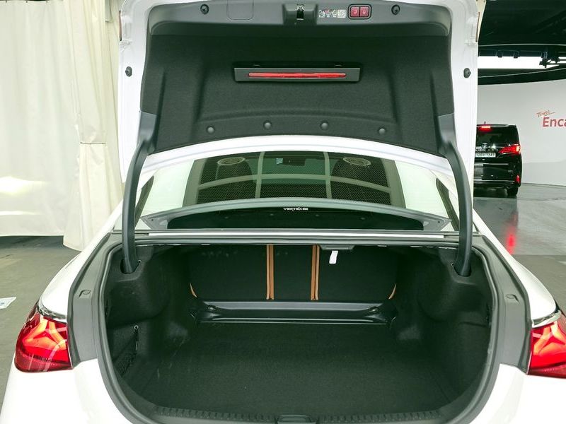 2024 Mercedes-Benz E-Class E450 4MATIC Exclusive photo 20