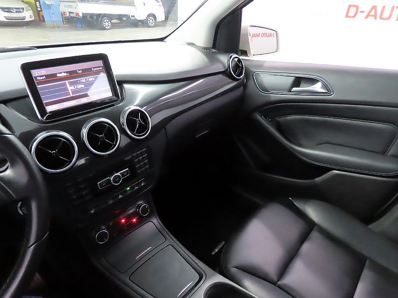 2013 Mercedes-Benz B-클래스 W246 B200 CDI Blue efficiency photo 14