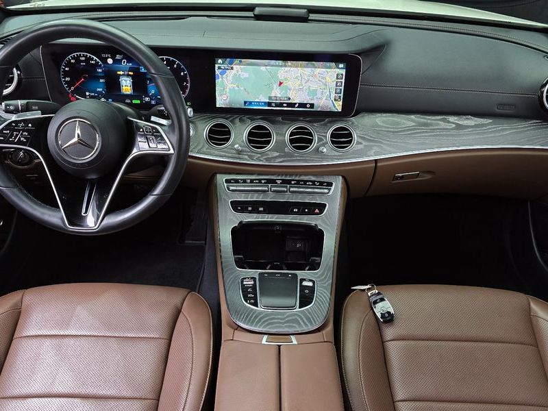 2022 Mercedes-Benz E-Class E350 4MATIC Avantgarde photo 7