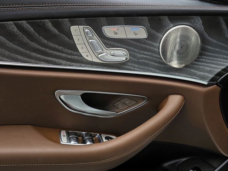 2022 Mercedes-Benz E-Class E350 4MATIC Avantgarde photo 17