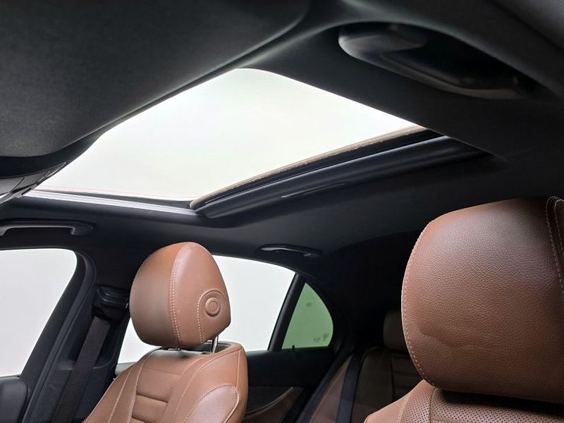 2022 Mercedes-Benz E-Class E350 4MATIC Avantgarde photo 19