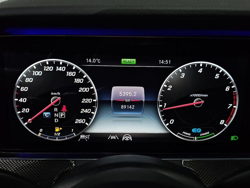 2020 Mercedes-Benz E-Class E350 4MATIC AMG Line photo 8