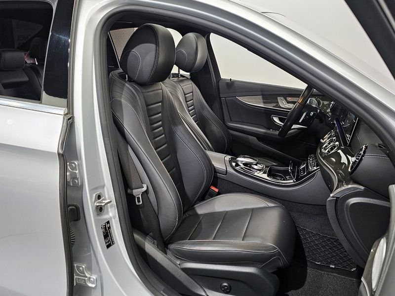 2020 Mercedes-Benz E-Class E350 4MATIC AMG Line photo 12