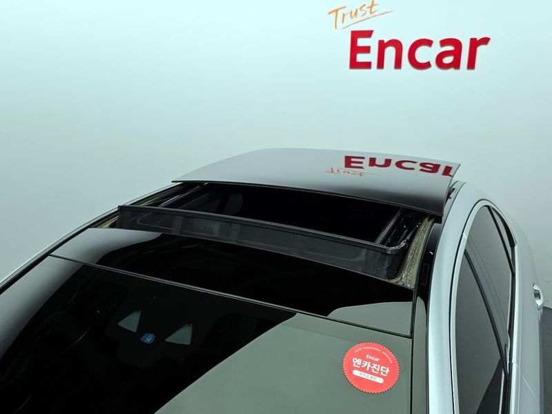 2020 Mercedes-Benz E-Class E350 4MATIC AMG Line photo 20