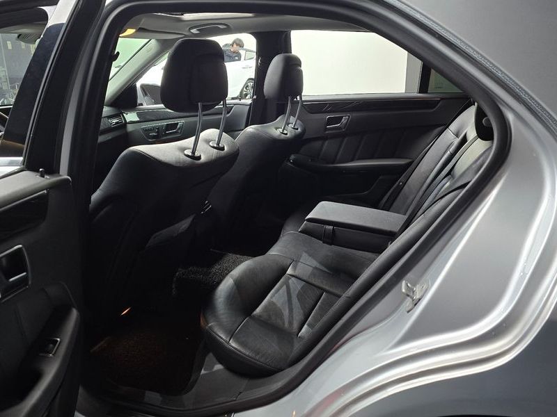 2012 Mercedes-Benz E-Class E220 CDI Avantgarde photo 11