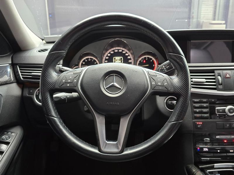 2012 Mercedes-Benz E-Class E220 CDI Avantgarde photo 13
