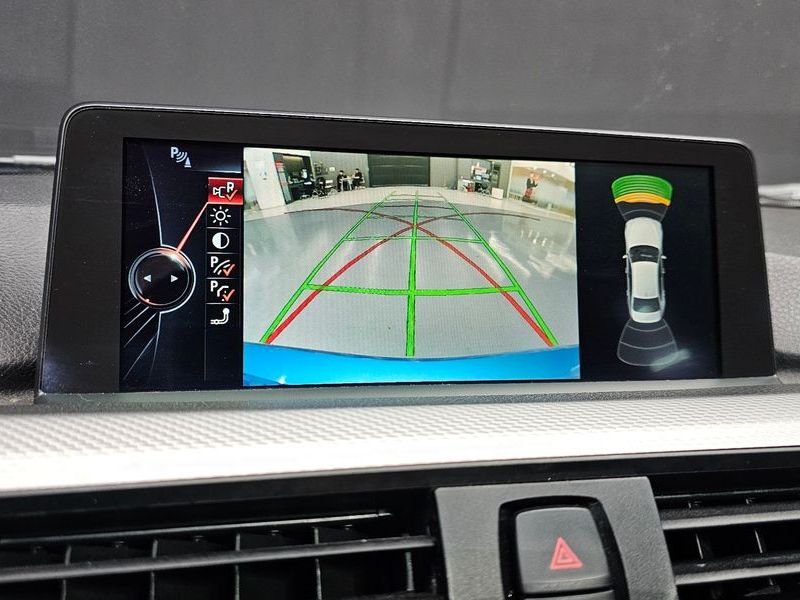 2015 BMW 3 Series 320d M Performence Edition photo 14