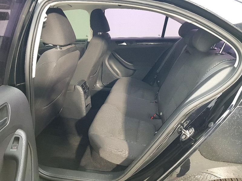 2012 Volkswagen Jetta 1.6 TDI Blue Motion 6th photo 9